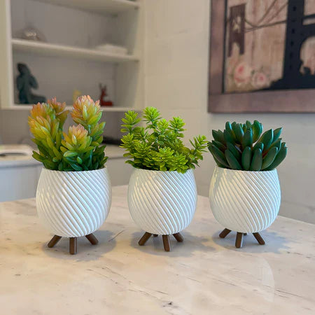 Kit 3 Vasinhos Cachepot Decorativo com Pezinho – Design Minimalista e Sustentável